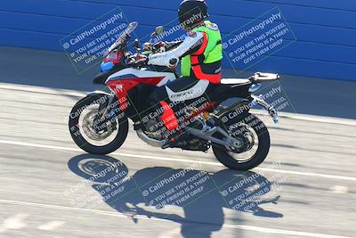 media/Jan-21-2022-Fastrack Riders (Fri) [[90b5309cc6]]/Level 1/Session 1 Front Straight/